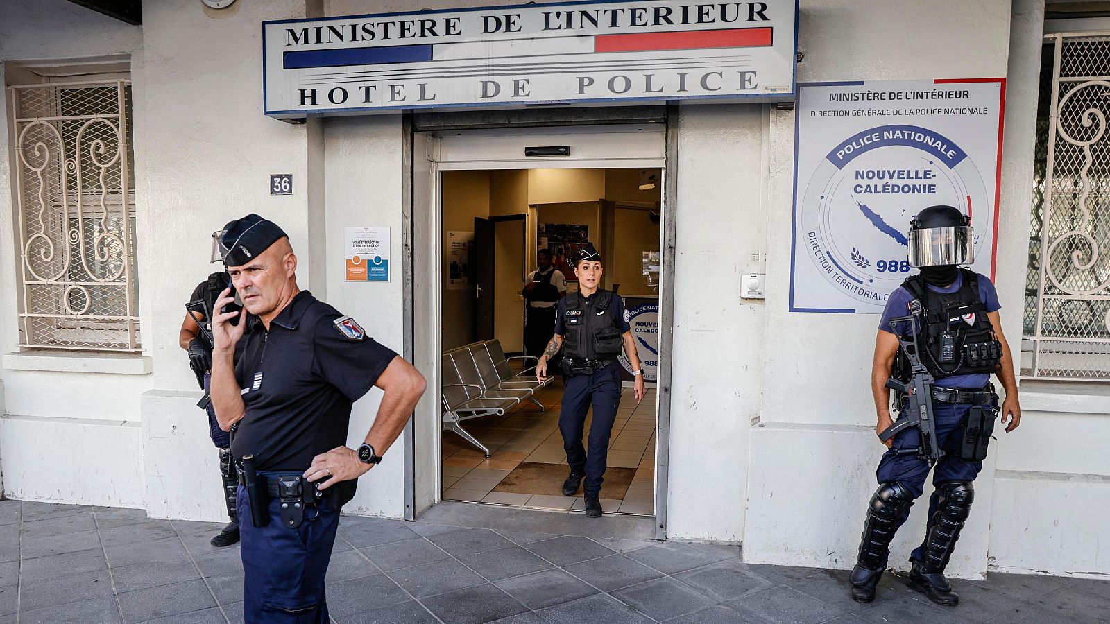 París anuncia el fin del estado de emergencia en Nueva Caledonia para favorecer el diálogo