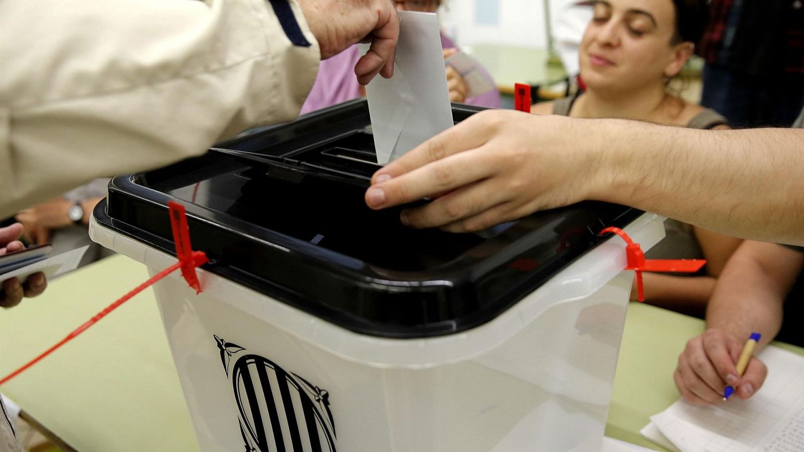 Amnistía: Votación durante el referéndm ilegal del 1 de octubre de 2017