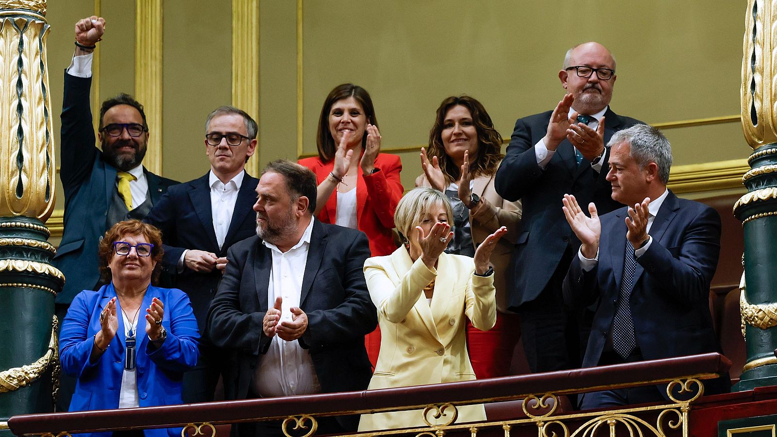 Alguns dels dirigents independentistes que han assistit al ple de la votació (EFE/ JJ Guillen)