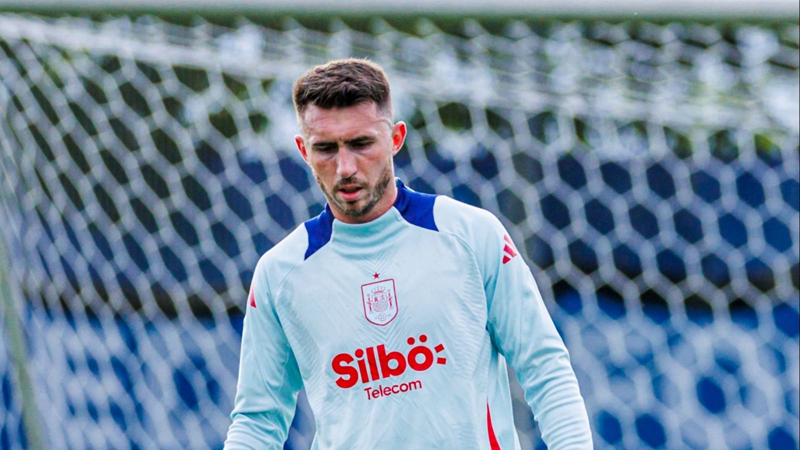 Aymeric Laporte ha comenzado este lunes a trabajar en el campo