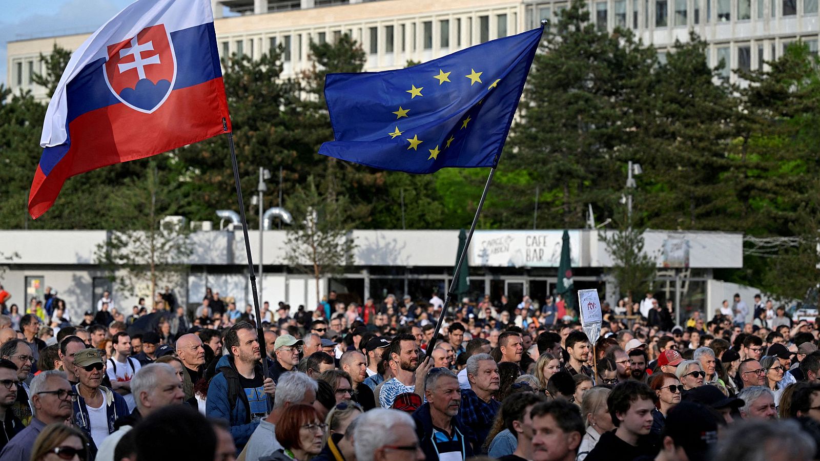 Eslovaquia aprueba la abolición de la televisión pública RTVS y su sustitución por otra controlada por el Gobierno