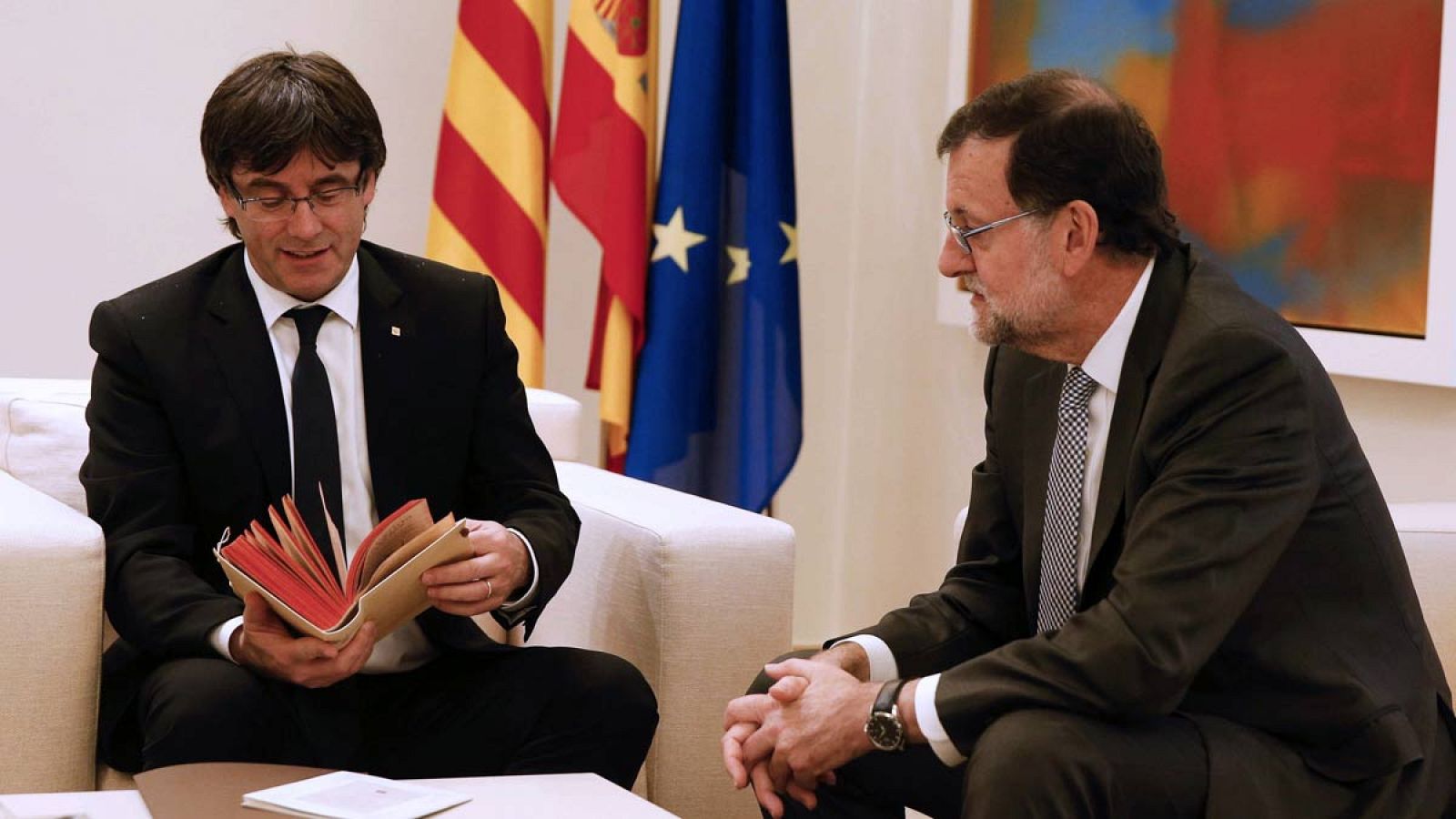 Rajoy y Puigdemont, en una reunión en La Moncloa