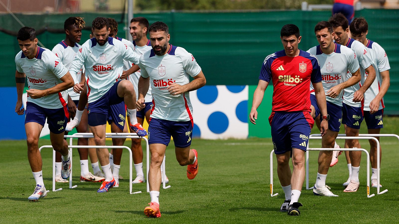 España entrena este jueves para su enfrentamiento frente a Georgia