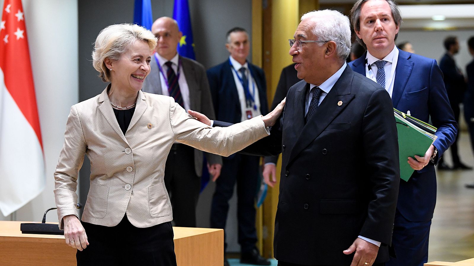 Los lideres de los 27 ratifican a Von der Leyen, Costa y Kallas en los altos cargos de la UE