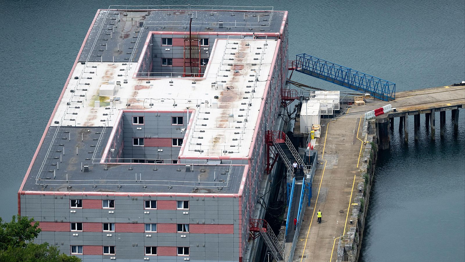 La Bibby Stockholm en Portland