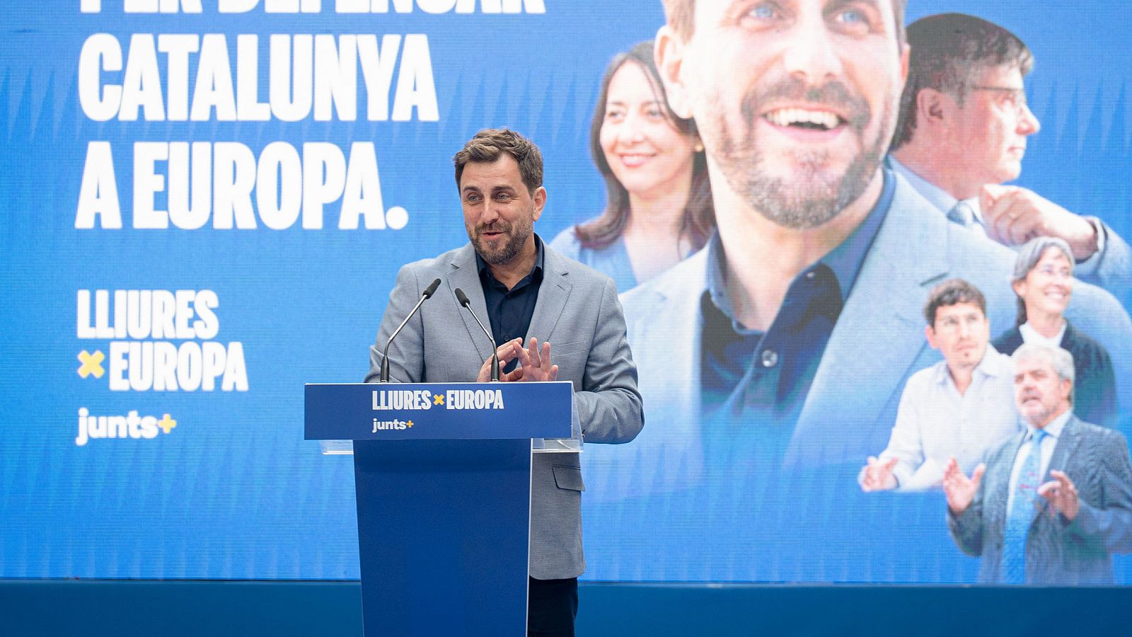 El parlamentario de Junts, Toni Comín, durante la campaña de las elecciones europeas