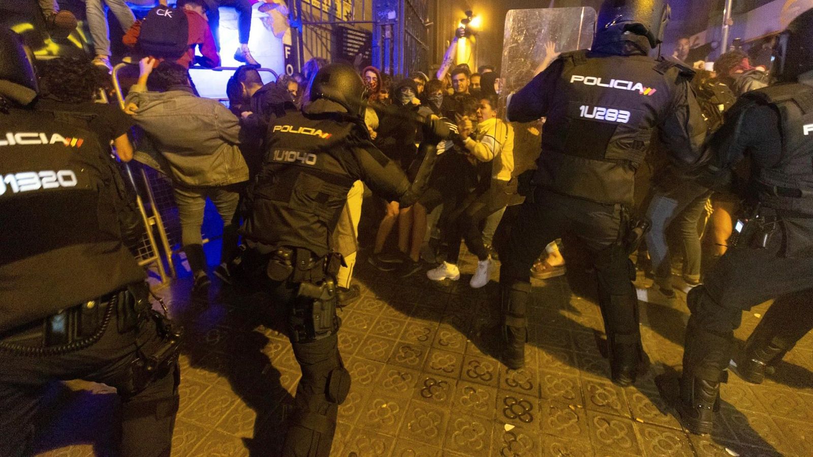 Cargas policiales durante las protestas de los CDR en octubre de 2019