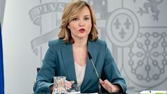 El Gobierno ve de "extrema gravedad" que Feijóo ponga en duda la imparcialidad del Constitucional y exige rectificar