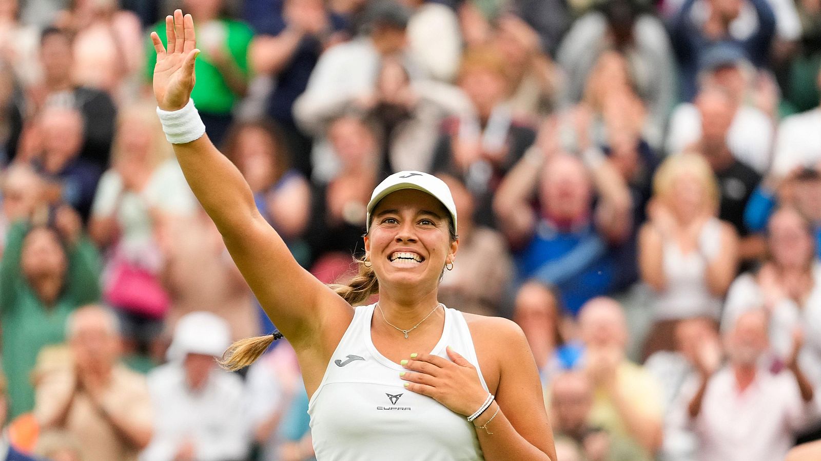 Jessica Bouzas hace historia y derrota a Vondrousova en Wimbledon