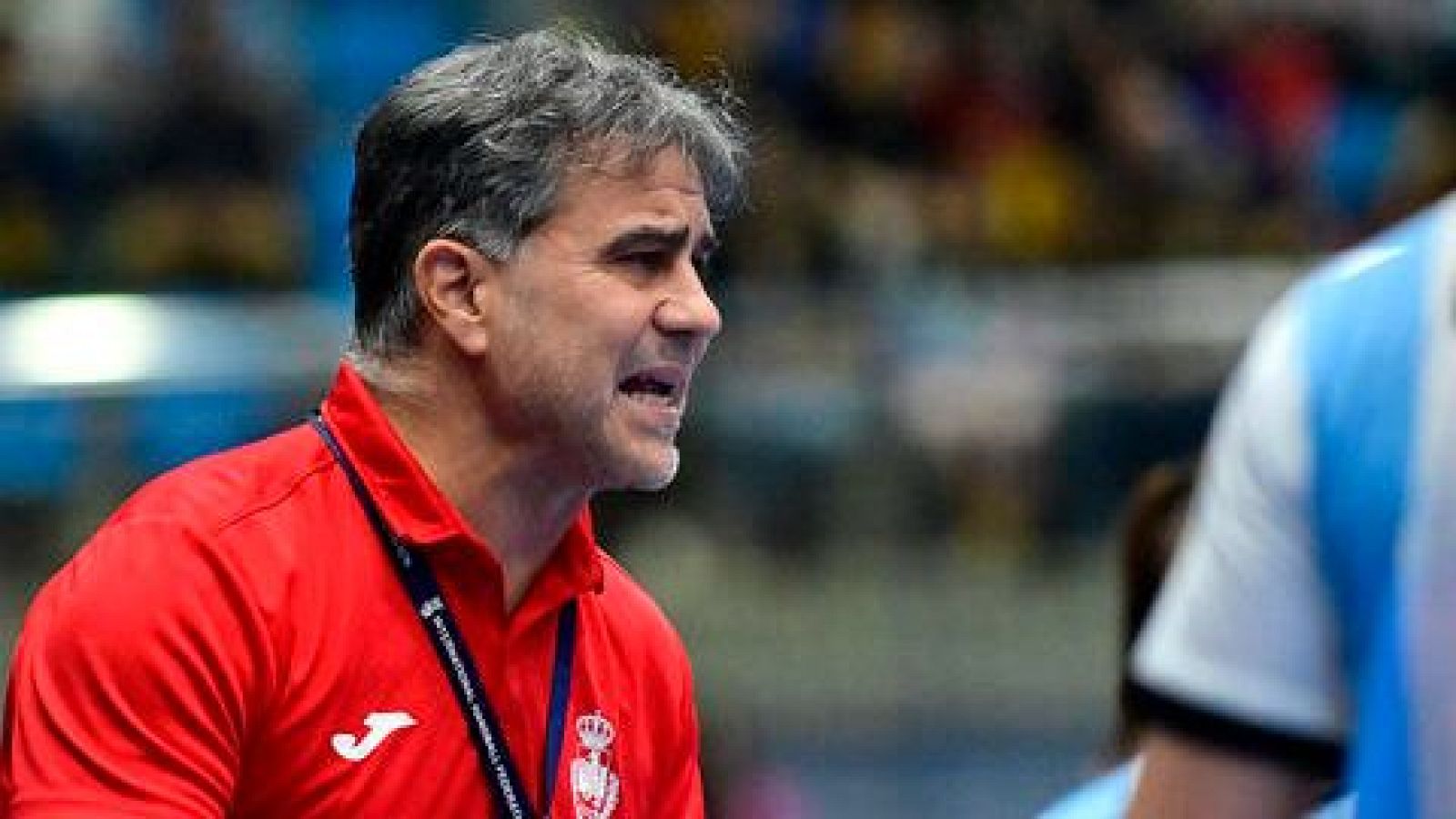 Ambros Martín da a conocer los dos primeros descartes de las 'Guerreras' para París 2024