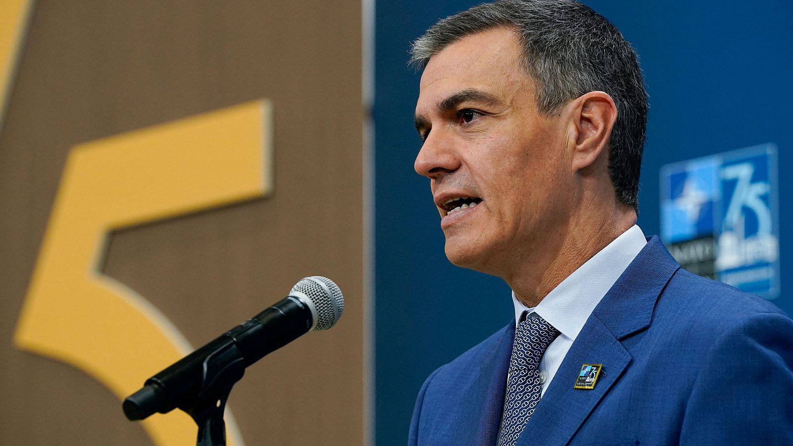 Sánchez pide a la OTAN apoyar por igual el respeto al Derecho Internacional en Gaza y en Ucrania sin "dobles raseros"