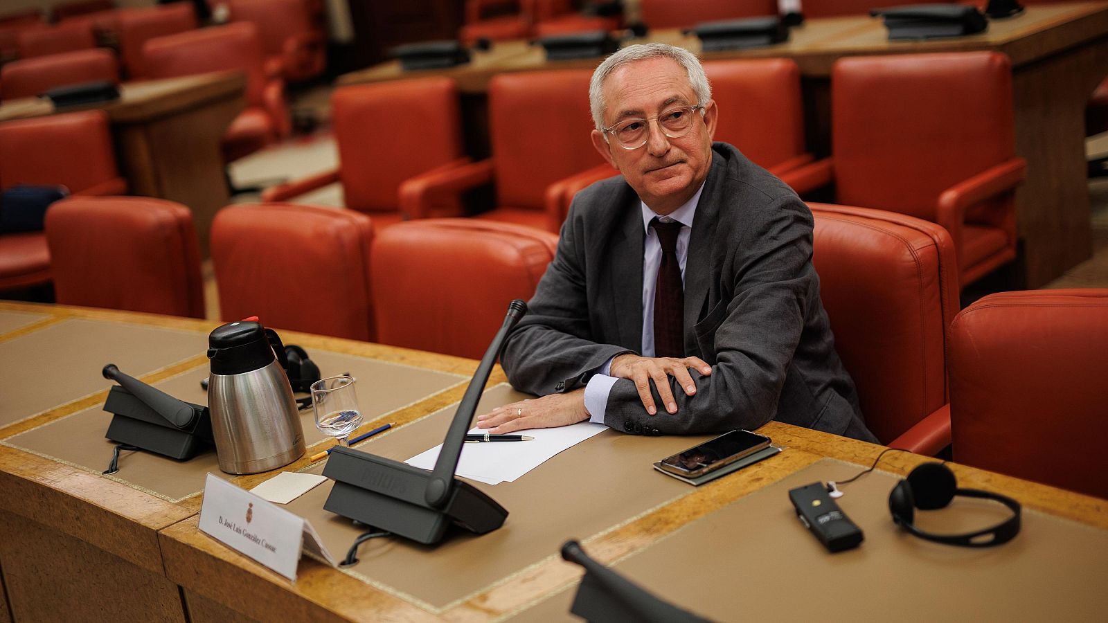 El jurista Jose Luis González Cussac comparece en la Comisión Consultiva de Nombramientos en el Congreso