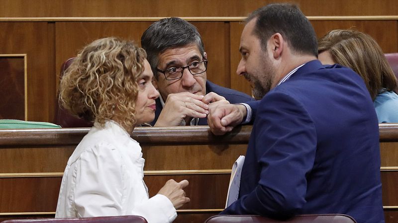 Un PSOE dividido se opone en el Congreso a apoyar al Gobierno en el 1-O