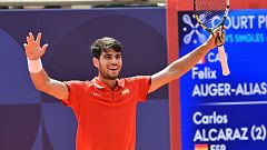 Carlos Alcaraz pasa por encima de Auger-Aliassime y peleará por el oro en la final de París 2024