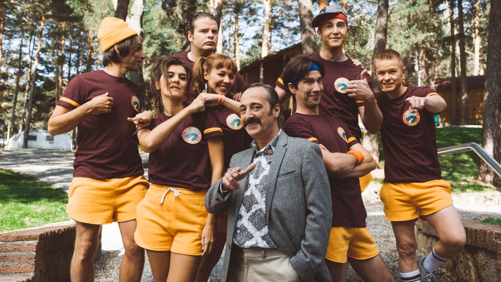 Foto de familia de la serie 'Colegas'