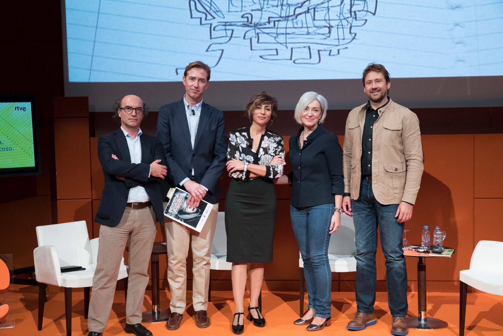 Yago Fandiño, Benjamín Ballesteros, Mamen Asencio, Carmen Guaita y Miguel Ángel Tobias durante el Encuentro Responsable
