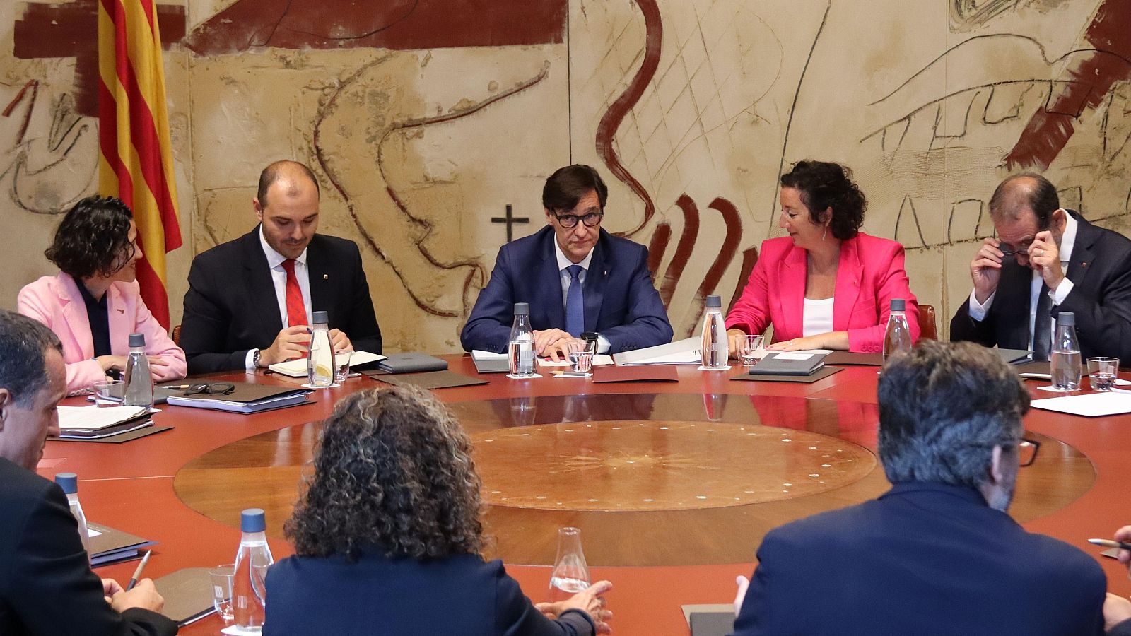 Salvador Illa presideix la reunió del seu executiu a la Generalitat