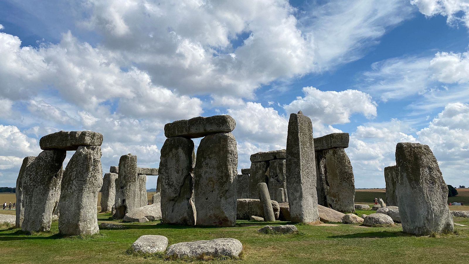 El monumento neolítico Stonehenge en Salisbury Plain, Wiltshire