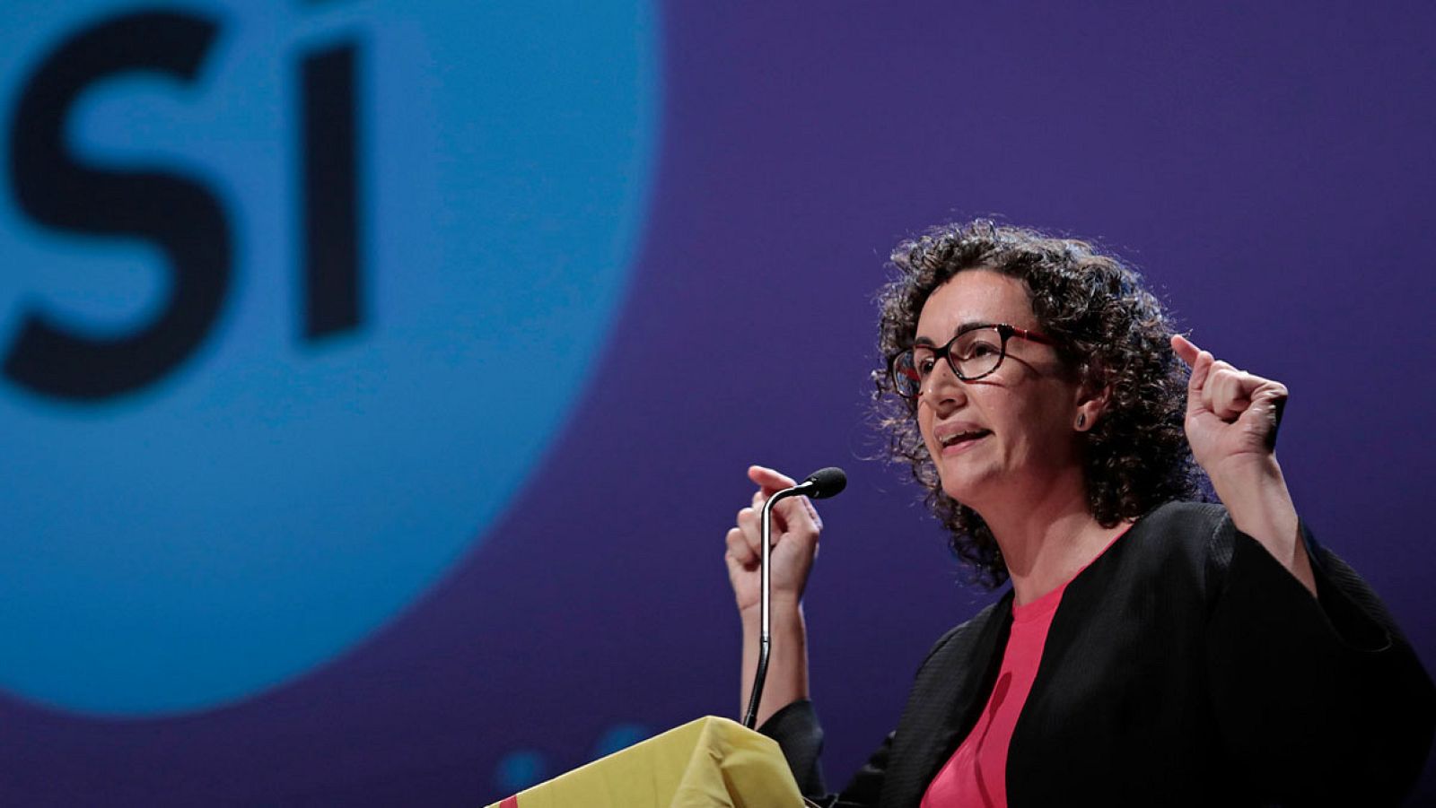 La diputada por ERC, Marta Rovira, durante un acto en favor del voto al "Sí" en el referéndum de Cataluña