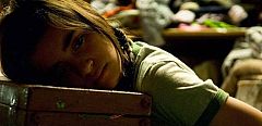'Cosas insignificantes' retrata un soplo de esperanza escondido tras los pequeños objetos