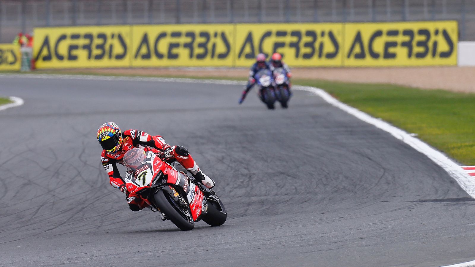 Davies ha sido el gran protagonista de la segunda carrera en Magny Cours.