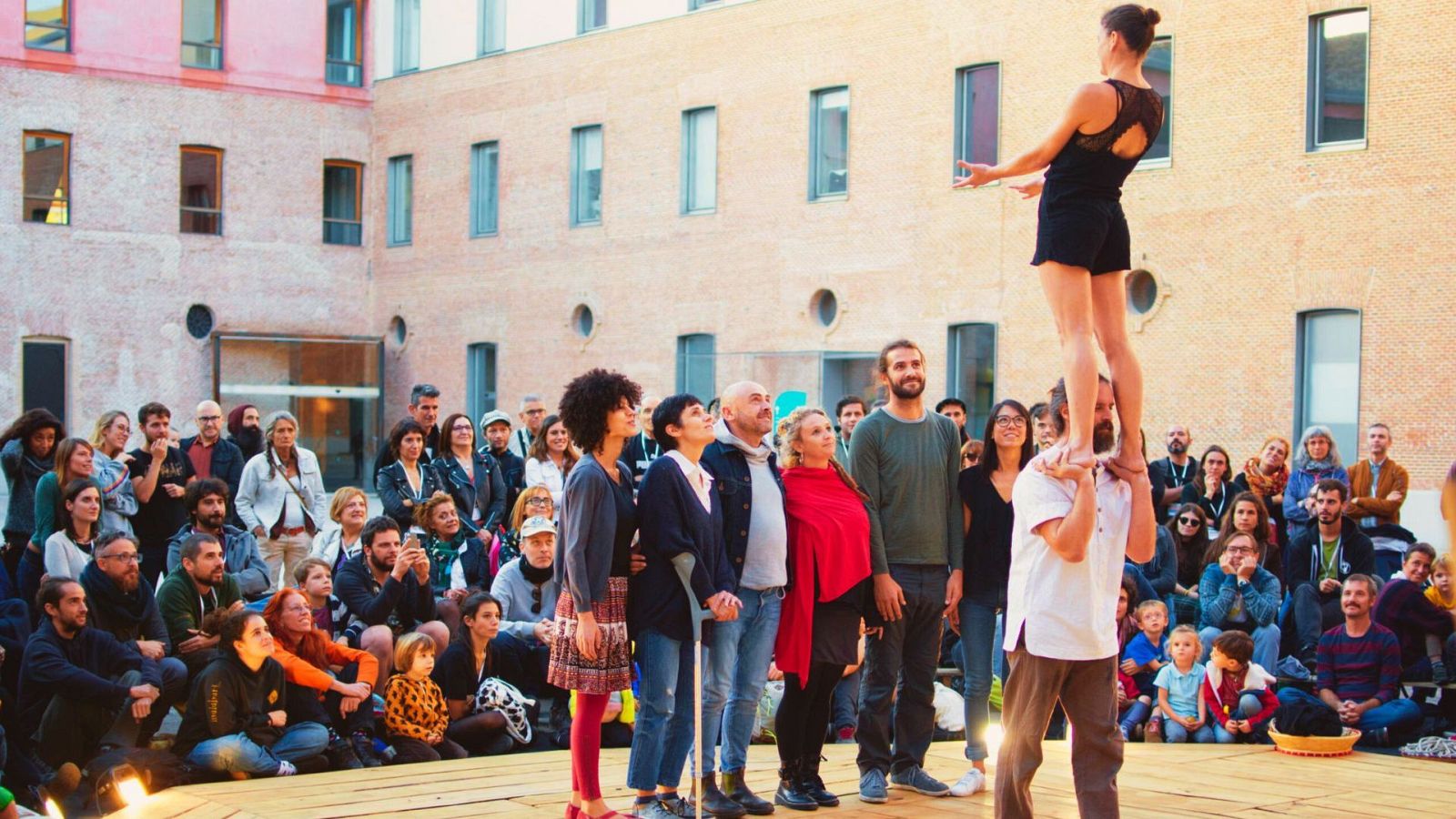 CircoRED es la Federación de Asociaciones de Profesionales de Circo de España