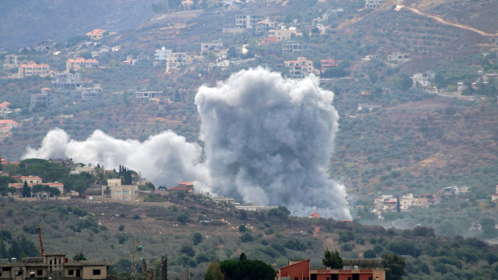 Israel tienta a Hizbulá con una guerra abierta