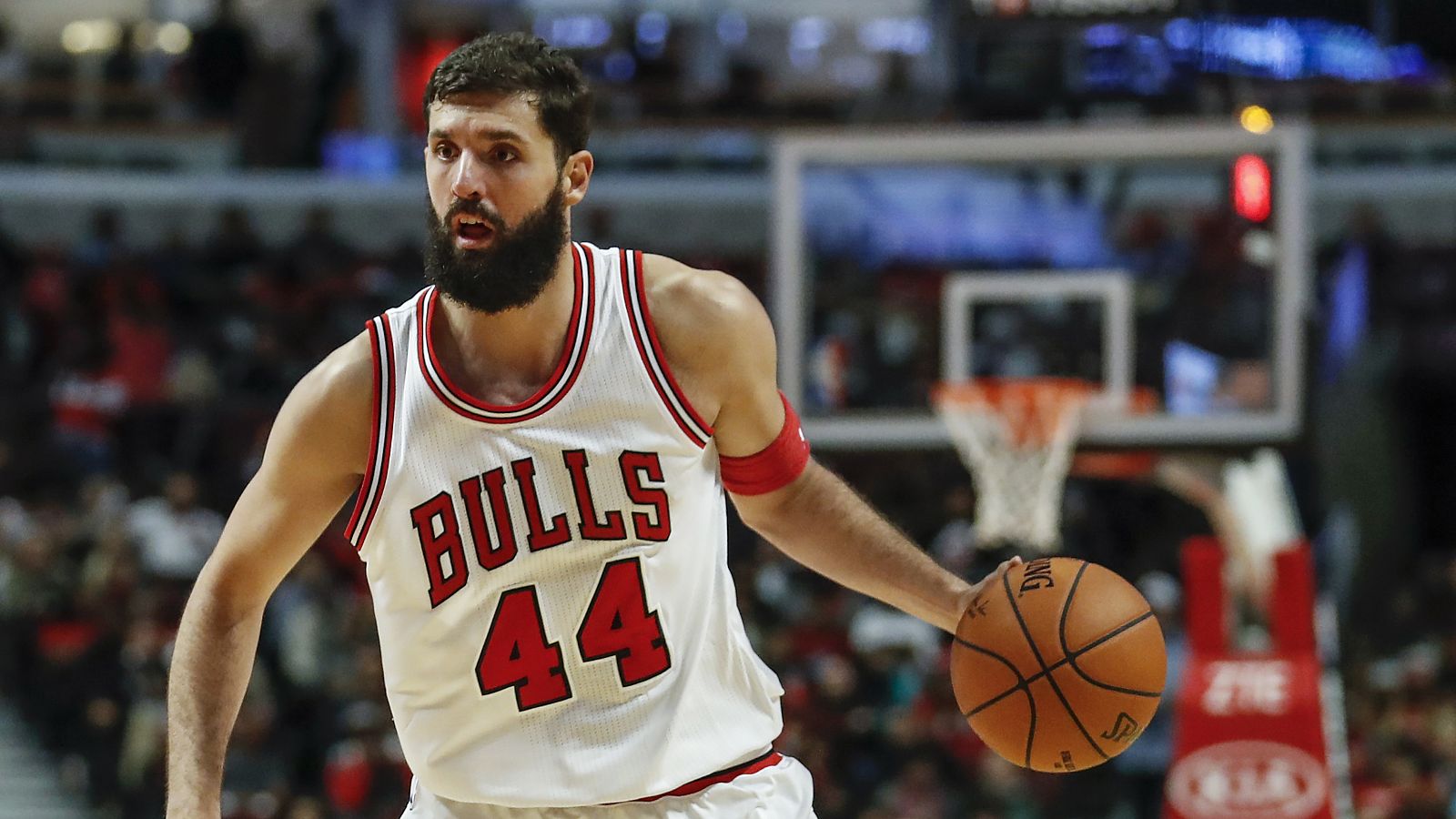 Nikola Mirotic destacó en su debut en pretemporada