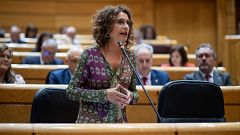 Montero elude comentar la creación de una fundación por parte del rey emérito y exime de competencia al Gobierno