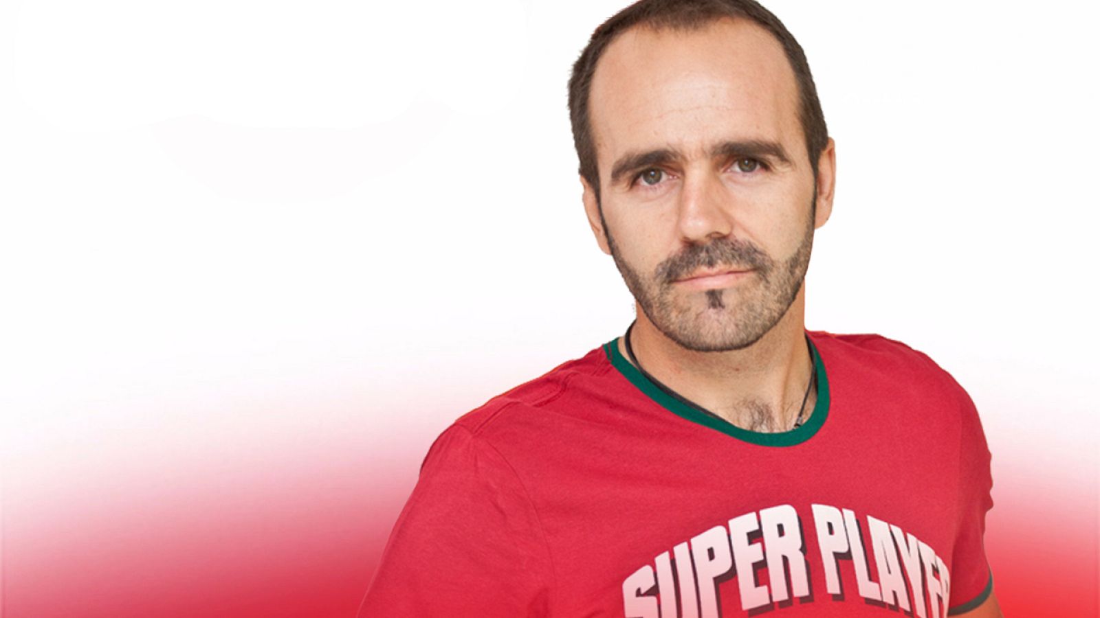Santiago Bustamente dirige y presenta el Superpodcast de Radio 3 Extra