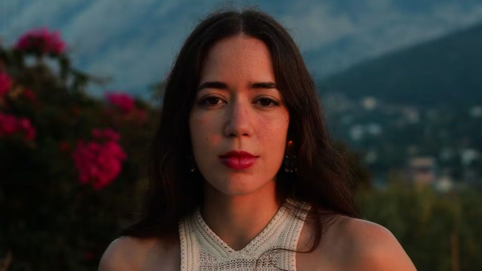 Lola Tórtola, Premio Nacional de Poesía Miguel Hernández.