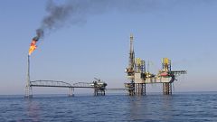 El barril de Brent sube un 4% ante el riesgo de que Israel ataque instalaciones petroleras en Irán