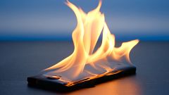 ¿Por qué explota la batería de un móvil?