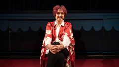 Maruja Torres celebra la vida en 'Cuanta más gente se muere, más ganas de vivir tengo'