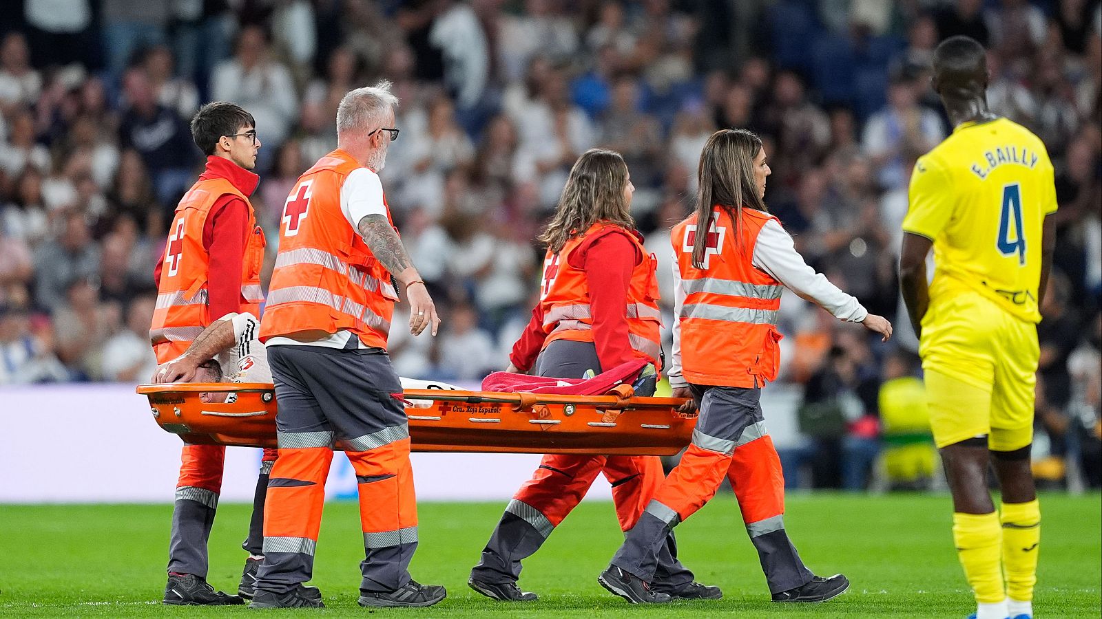 Dani Carvajal ya ha sido operado de su lesión en la rodilla derecha