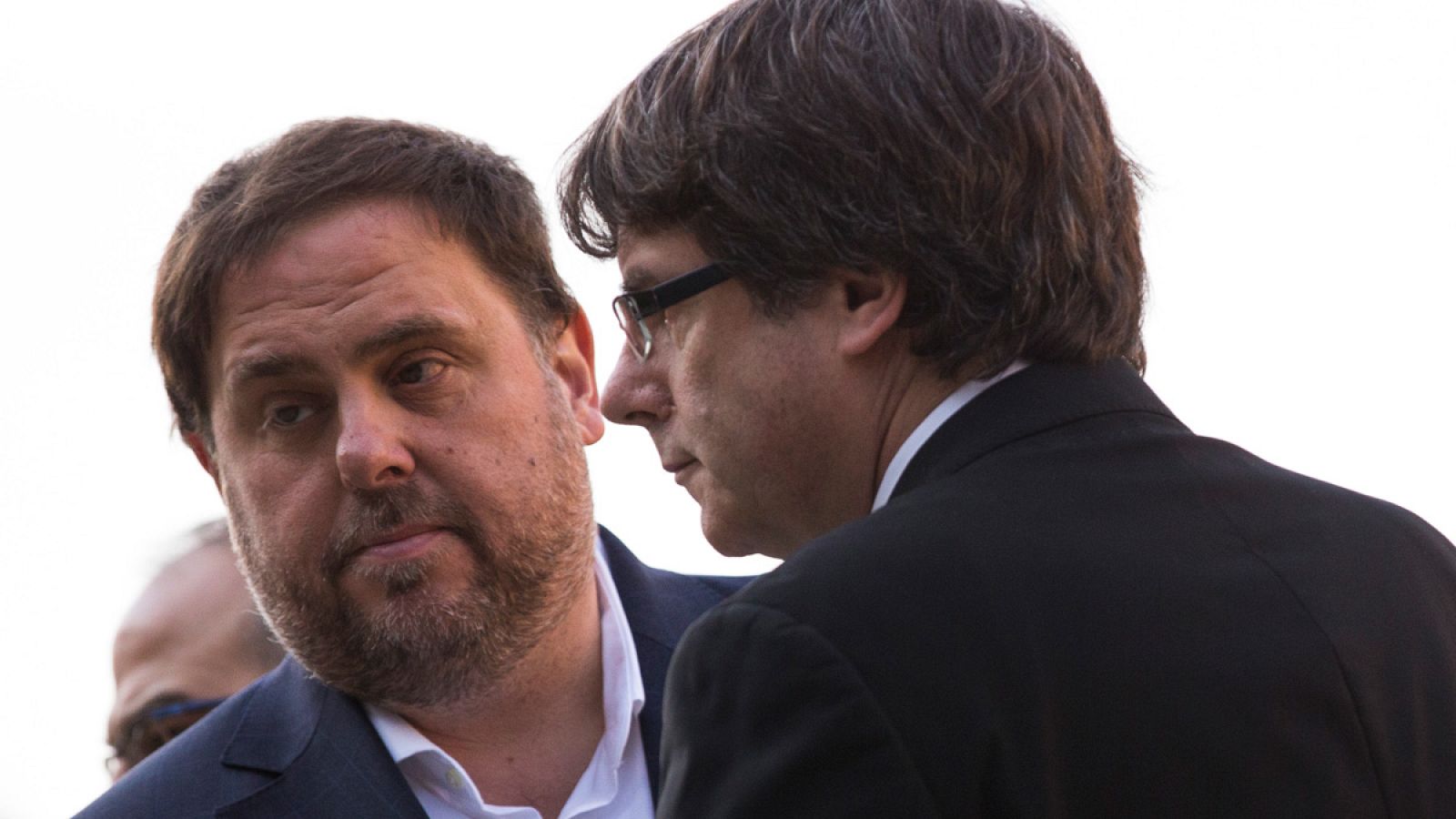Oriol Junqueras junto al presidente de la Generalitat de Cataluña, Carles Puigdemont
