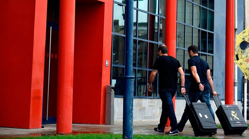 La Guardia Civil busca las comunicaciones de los Mossos en Lleida durante el 1-O