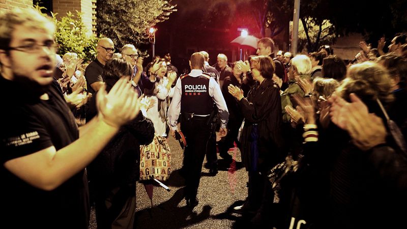 Un informe policial denuncia "connivencia" entre los organizadores del 1-O y la cúpula de los Mossos