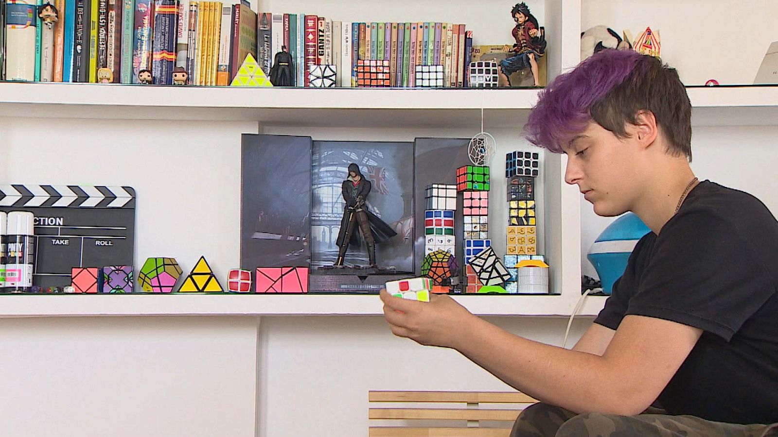 Claudia en su habitación