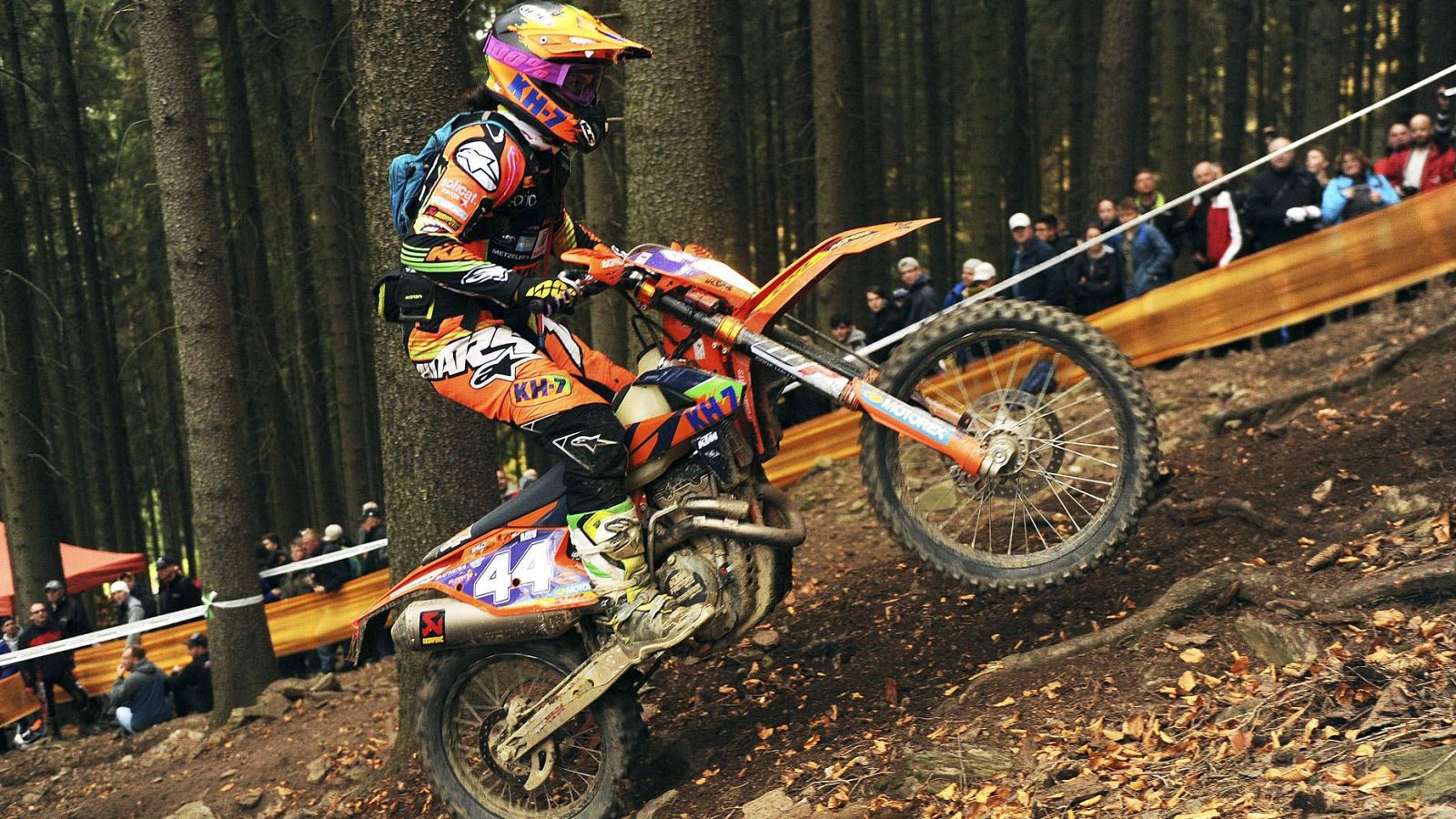 LAIA SANZ TERMINA SEGUNDA Y PELEARÃ¿ MAÃ'ANA POR SU DECIMONOVENO TÃ¿TULO MUNDIAL