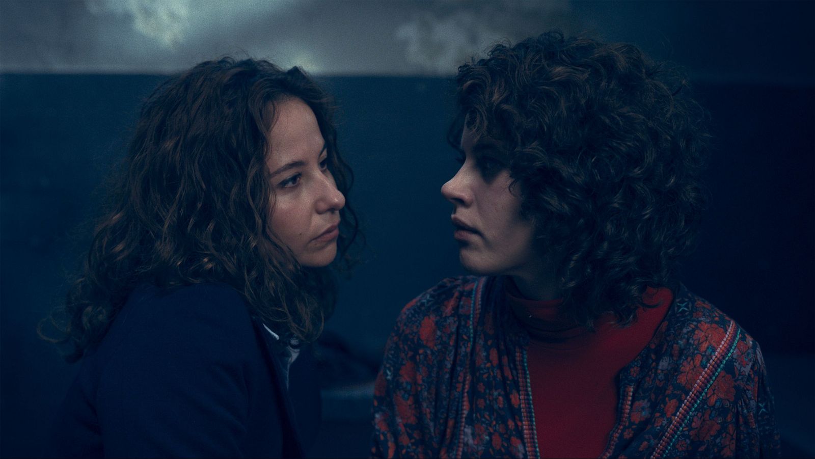 Cristina y Manuela, víctimas de una redada en 'Las abogadas'