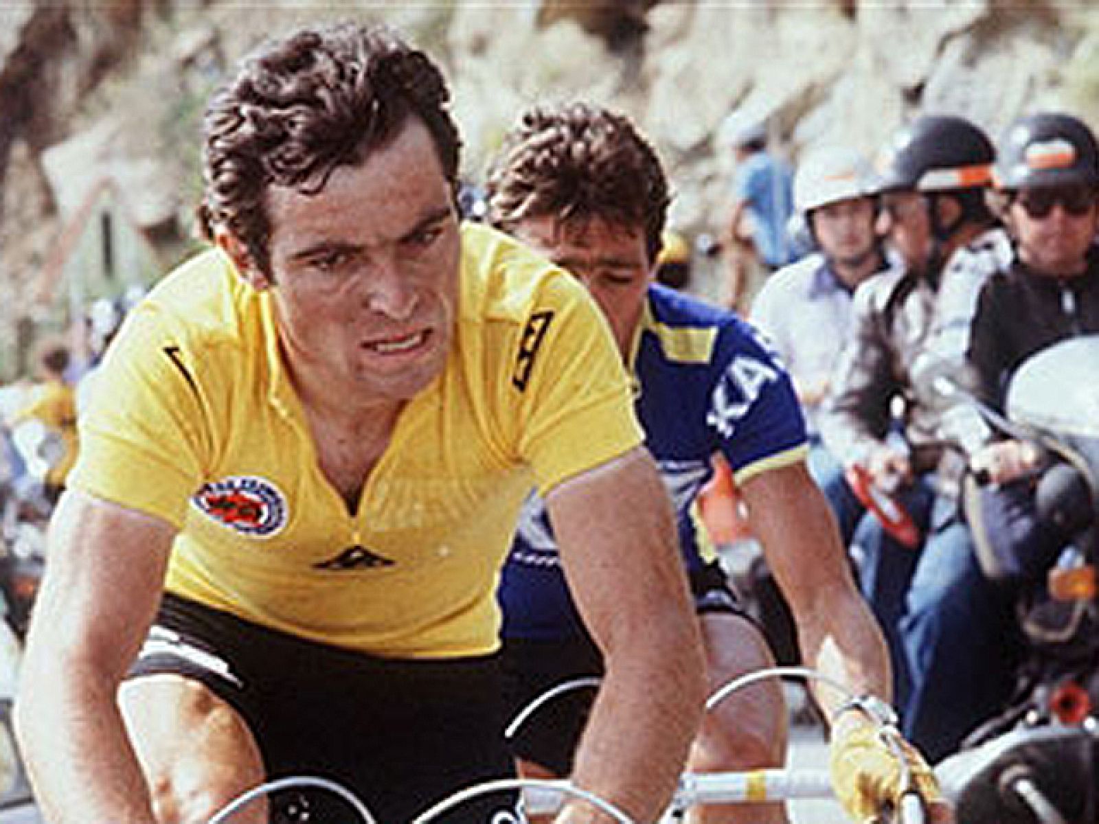 El ciclista francés Bernard Hinault