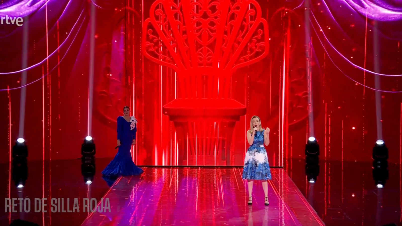 Eli Huerva y Miriam Reyes en un momento de la cuarta gala de La Bien Cantá