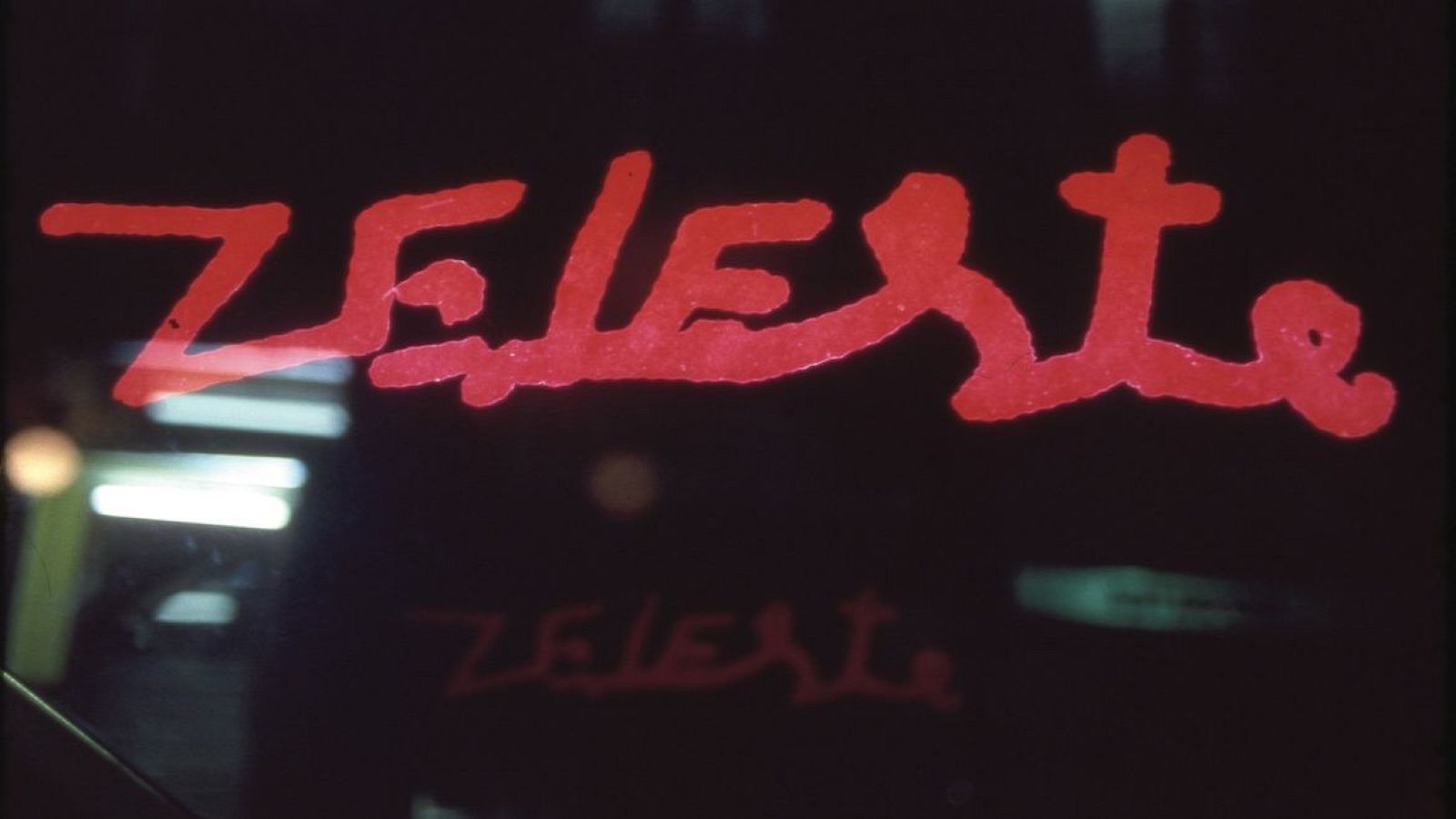 Zeleste va tancar definitivament l'any 2000