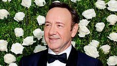 Kevin Spacey pide perdón al ser acusado de acosar a un menor en 1986