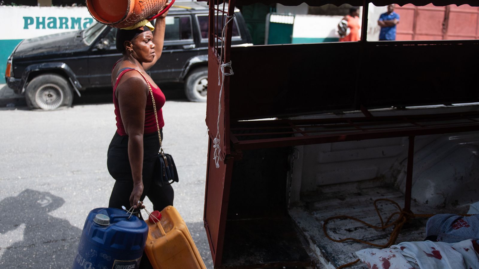 La capital de Haití se paraliza por segundo día consecutivo por violencia de bandas armadas