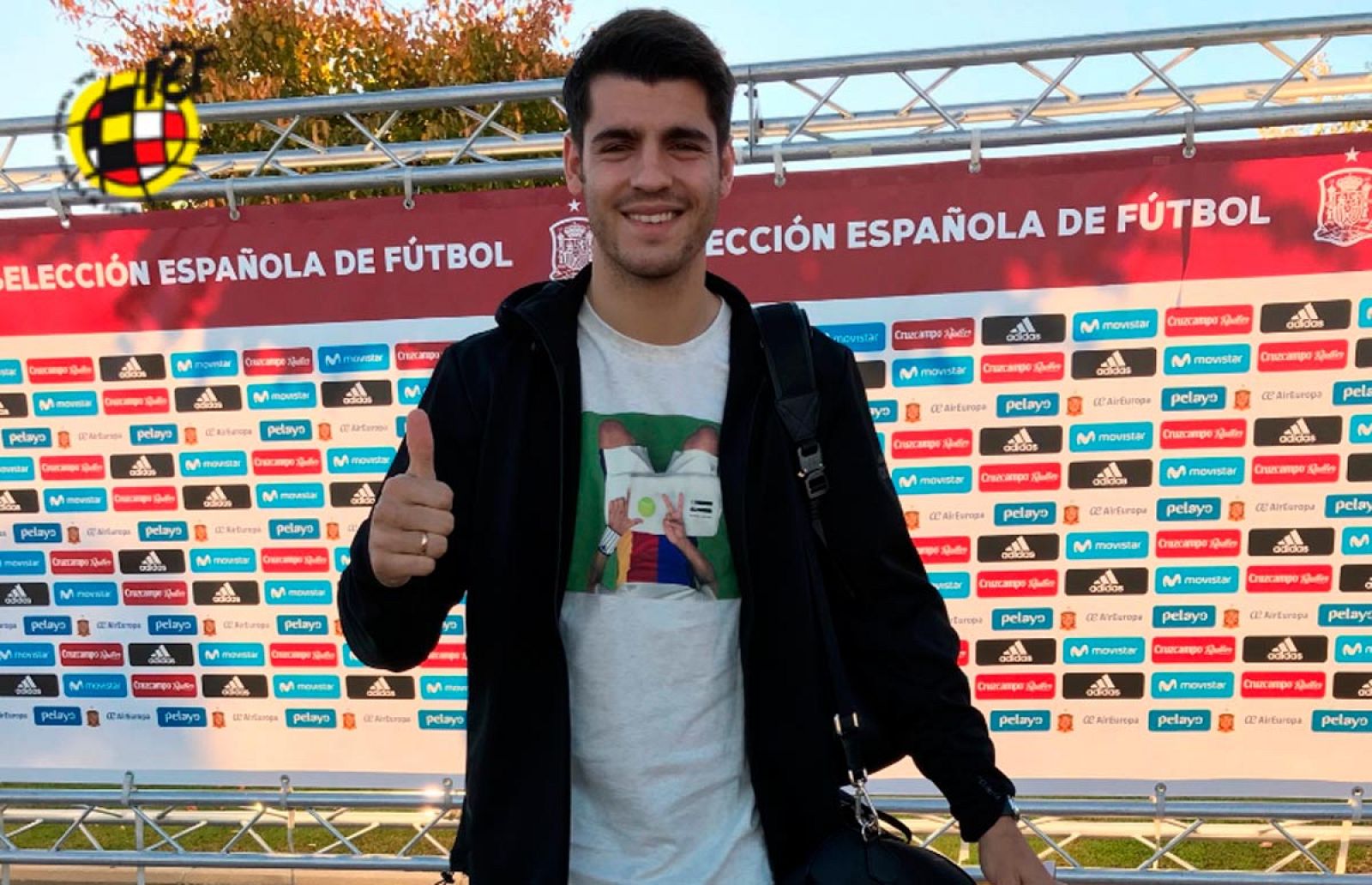 Morata a su llegada a la concentración con la Roja.