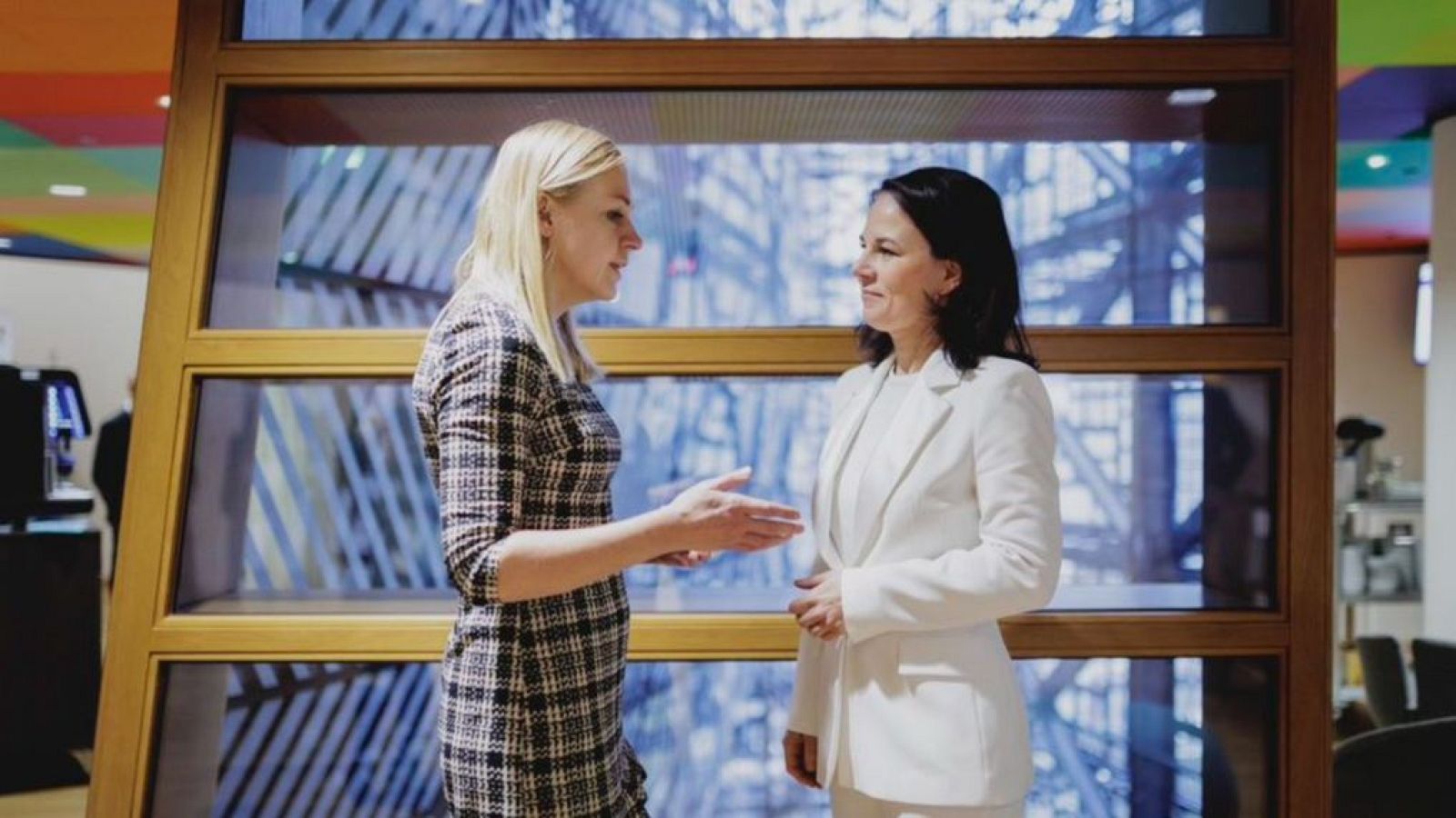 Alemania y Finlandia, "profundamente preocupados" por los daños en un cable submarino de telecomunicaciones del mar Báltico