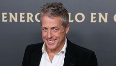 Hugh Grant: "Las pantallas, redes sociales y smartphones están destruyendo la experiencia humana"
