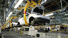 La producción de vehículos se reduce en España y se retrasa el objetivo de 3 millones de unidades